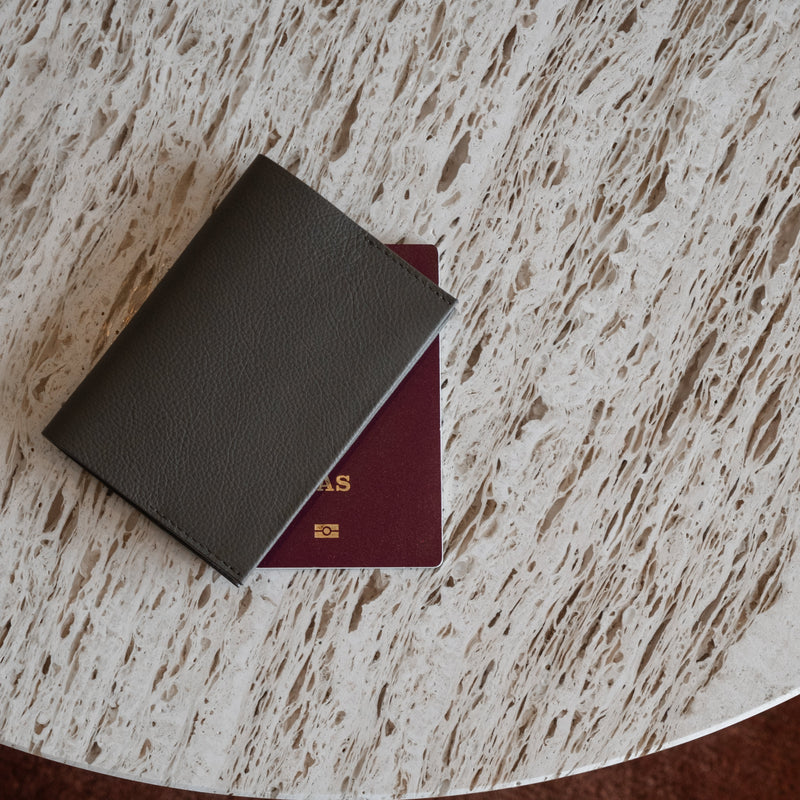 The Passport Cover: Leather - Cognac - One size