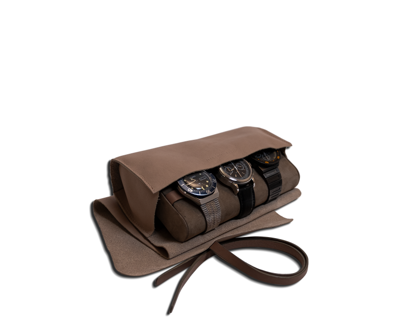 The Watchbox: Watch-on-the-go-roll with pillow - Light brown