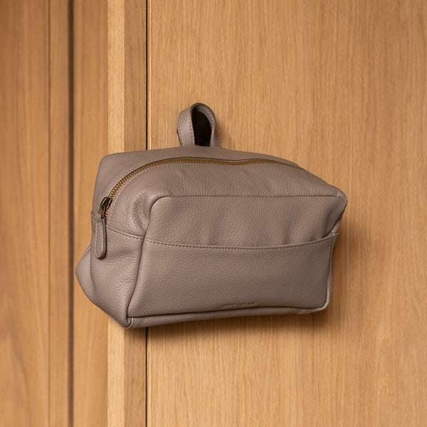 The Washbag: Surplus leather - Grey - One Size